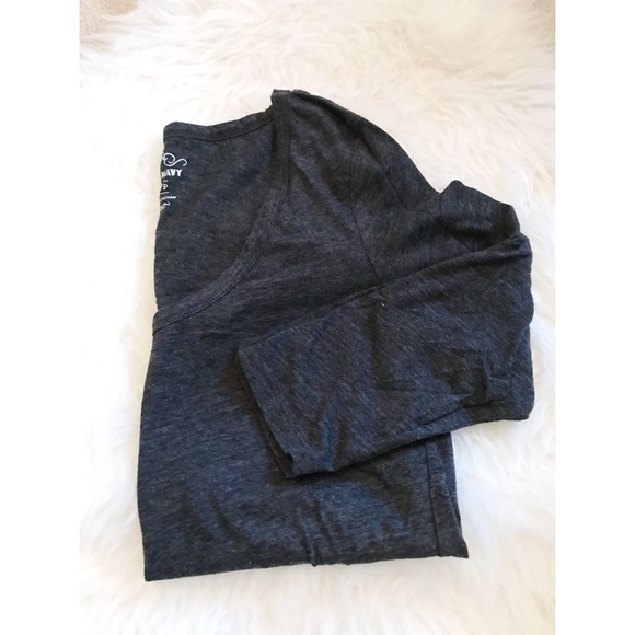 Old Navy Tee Size Small - Picture 2 of 3